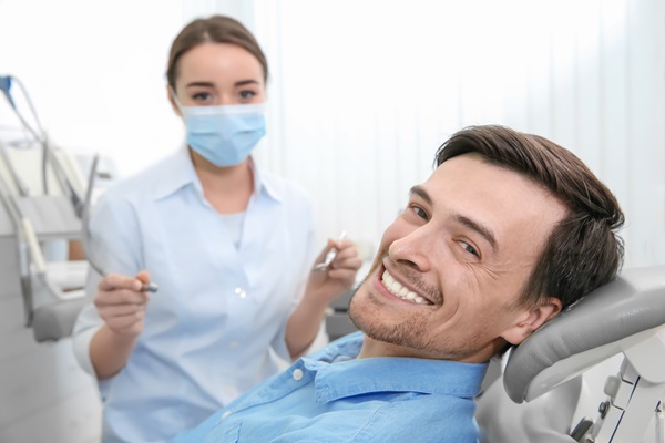 The Process Of Getting A Dental Implant From A Periodontist